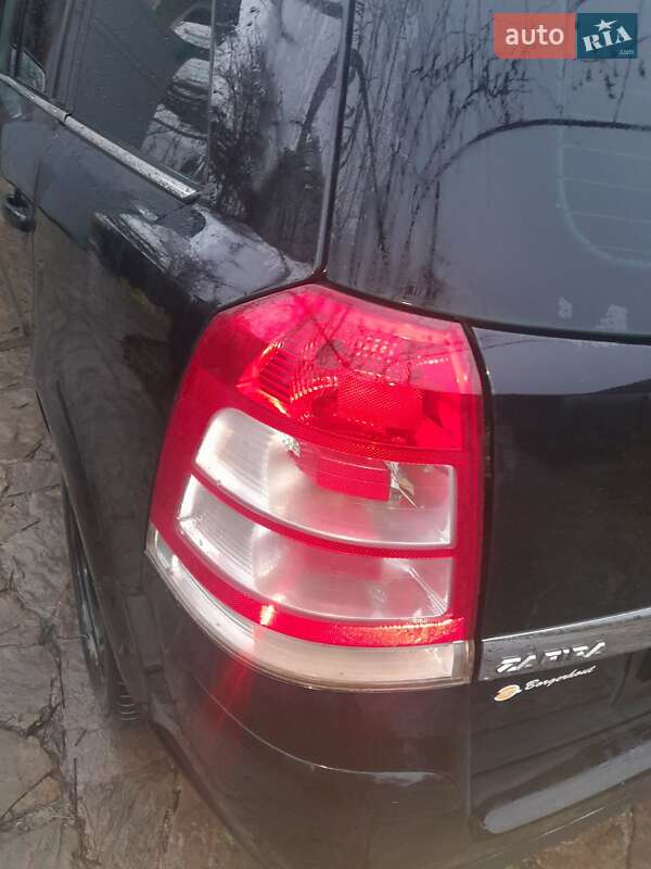Минивэн Opel Zafira 2009 в Бучаче