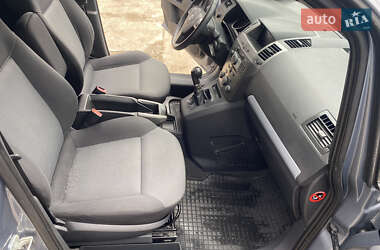 Минивэн Opel Zafira 2006 в 