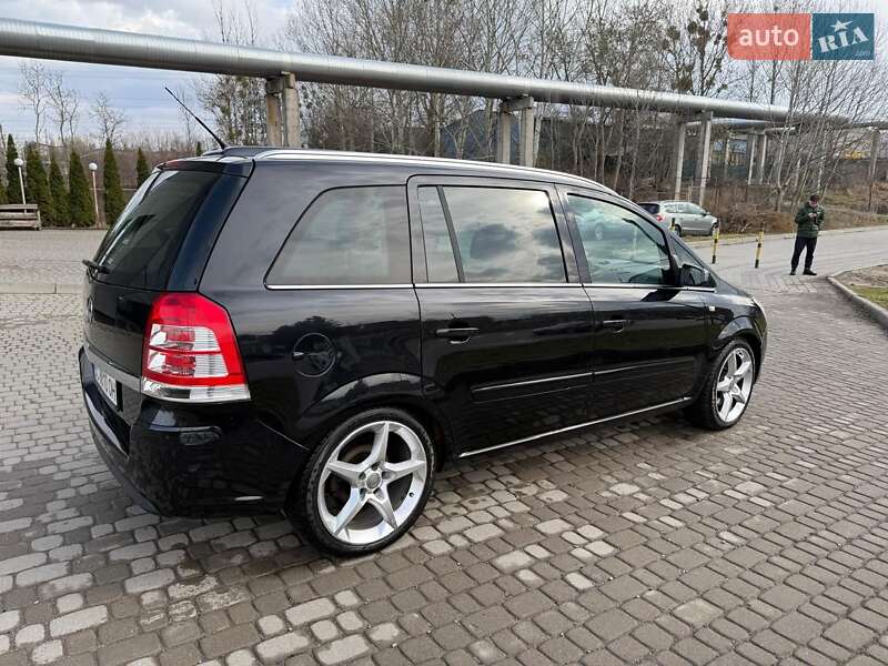Мінівен Opel Zafira 2009 в Львові
