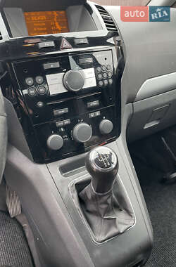 Мінівен Opel Zafira 2011 в 
