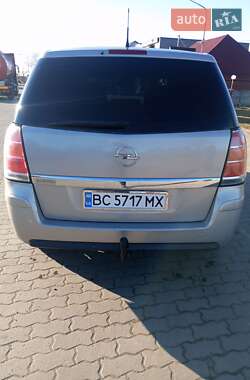 Минивэн Opel Zafira 2005 в 