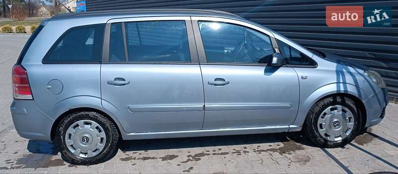 Мінівен Opel Zafira 2006 в Луцьку