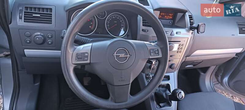 Мінівен Opel Zafira 2006 в Луцьку