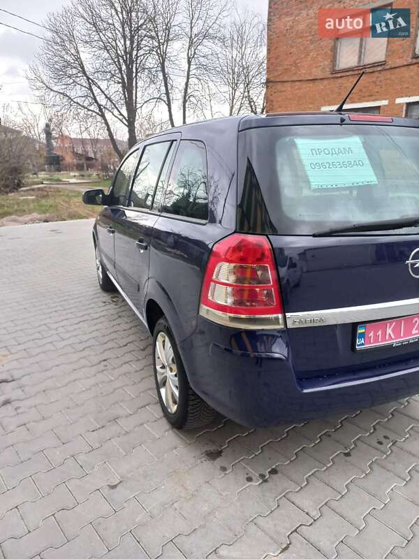 Мінівен Opel Zafira 2010 в Бару