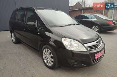 Минивэн Opel Zafira 2008 в 