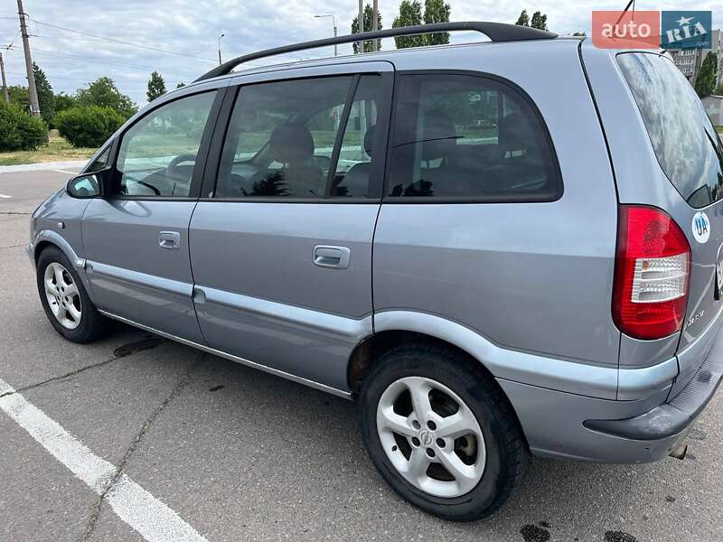 Opel Zafira 2005