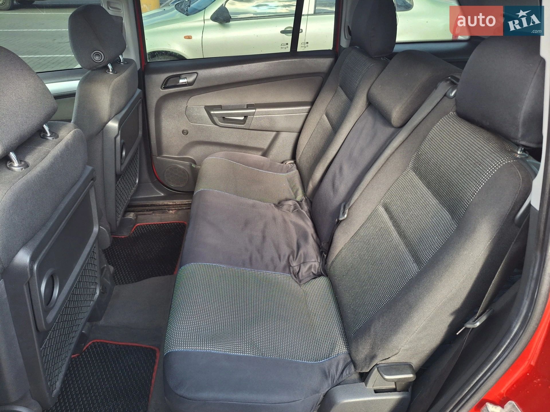 2010 Opel Zafira - мініатюра 10