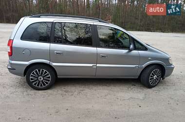 Минивэн Opel Zafira 2004 в 