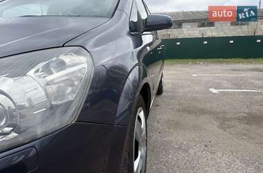 Минивэн Opel Zafira 2008 в 
