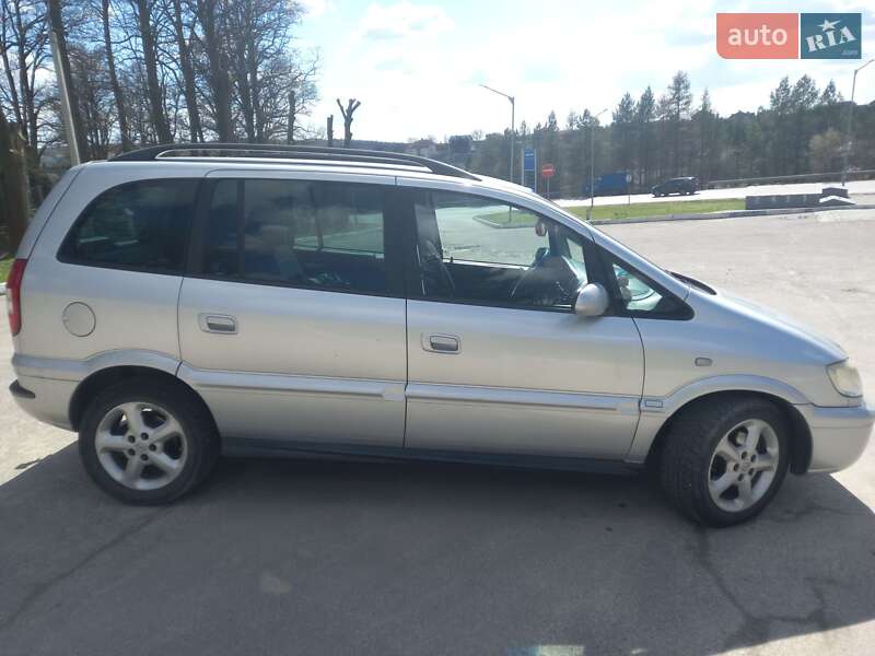 Минивэн Opel Zafira 2005 в Львове