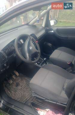 Минивэн Opel Zafira 2004 в 