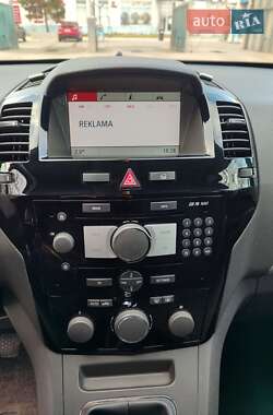 Минивэн Opel Zafira 2009 в 