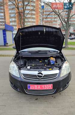 Минивэн Opel Zafira 2009 в 