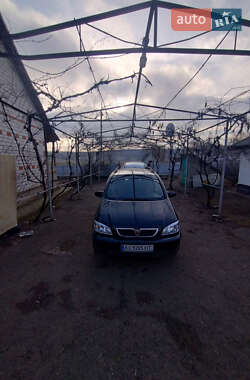 Минивэн Opel Zafira 2002 в 