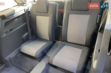 Минивэн Opel Zafira 2010 в 