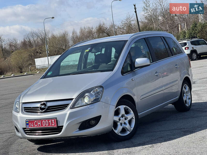 Мінівен Opel Zafira 2011 в 