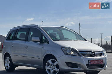 Мінівен Opel Zafira 2011 в 