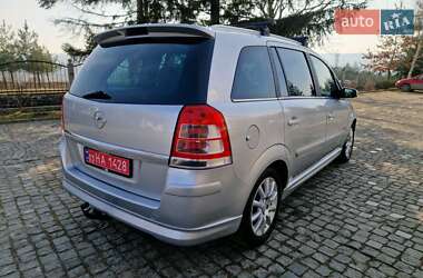Минивэн Opel Zafira 2009 в 