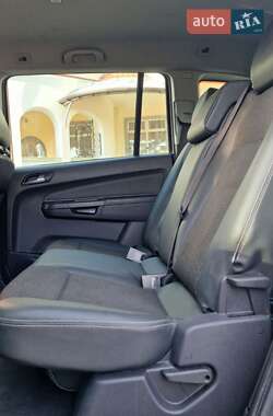 Минивэн Opel Zafira 2009 в 