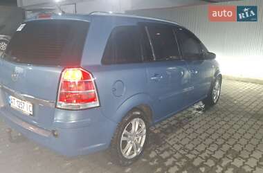 Минивэн Opel Zafira 2007 в 