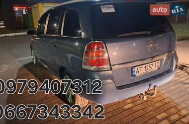 Минивэн Opel Zafira 2007 в 
