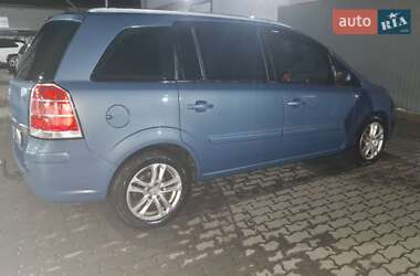 Минивэн Opel Zafira 2007 в 