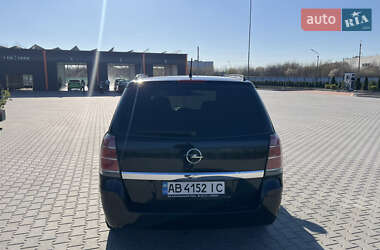 Минивэн Opel Zafira 2006 в 