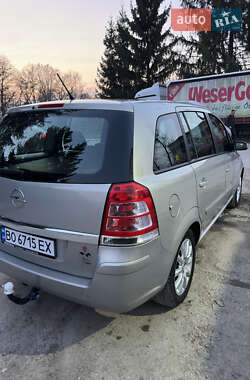 Минивэн Opel Zafira 2005 в 