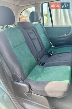 Минивэн Opel Zafira 2002 в 