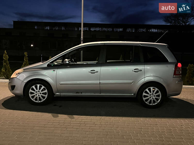 Минивэн Opel Zafira 2009 в Шептицькому