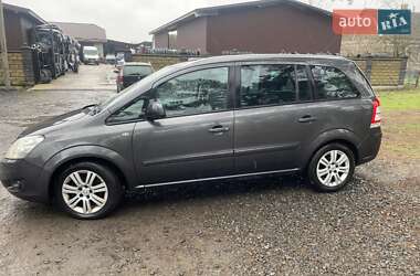 Мінівен Opel Zafira 2011 в 