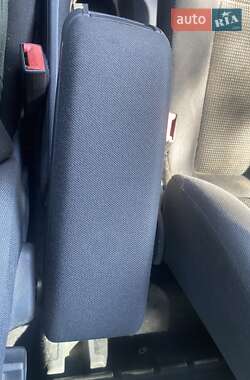 Мінівен Opel Zafira 2011 в 