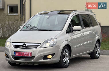 Минивэн Opel Zafira 2010 в 
