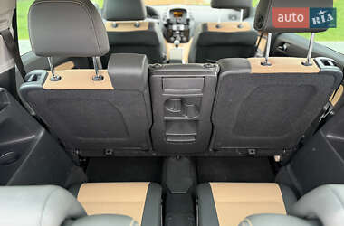Минивэн Opel Zafira 2010 в 