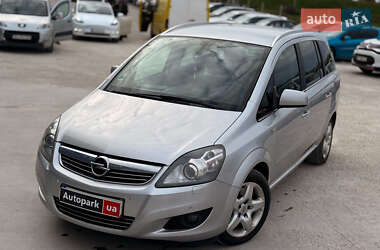 Минивэн Opel Zafira 2011 в 