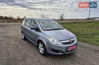 Минивэн Opel Zafira 2009 в 
