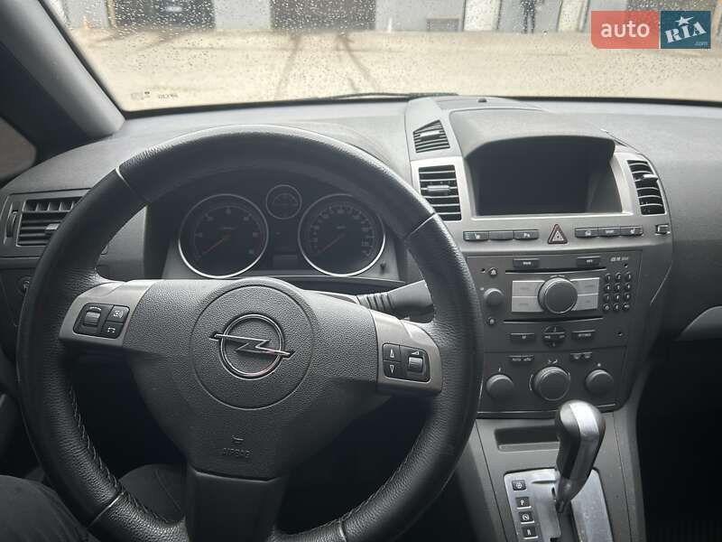 Мінівен Opel Zafira 2007 в Чорткові