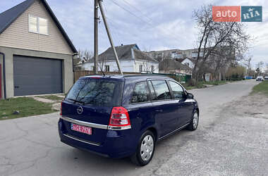 Минивэн Opel Zafira 2013 в 