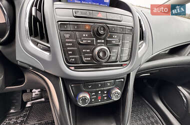 Минивэн Opel Zafira 2013 в 