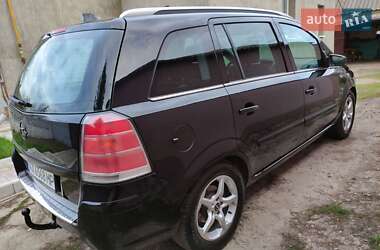 Минивэн Opel Zafira 2007 в 