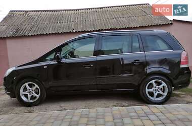 Минивэн Opel Zafira 2007 в 