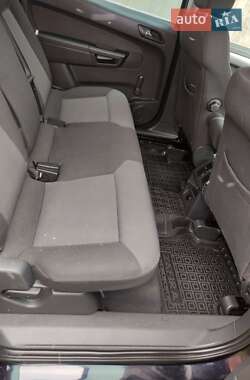 Минивэн Opel Zafira 2007 в 