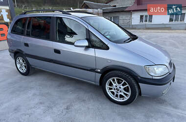Минивэн Opel Zafira 2000 в 