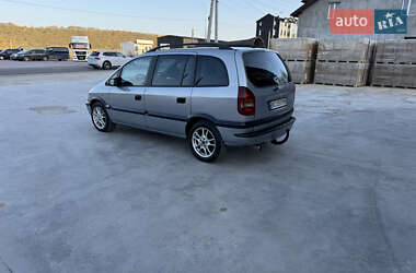 Минивэн Opel Zafira 2000 в 