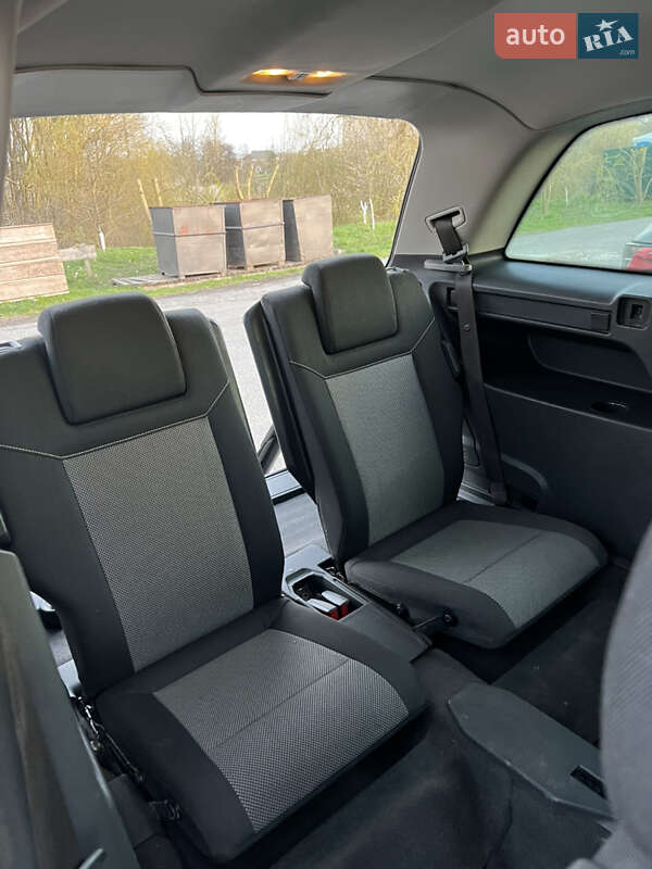 Мінівен Opel Zafira 2010 в Івано-Франківську