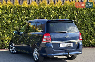 Мінівен Opel Zafira 2011 в 