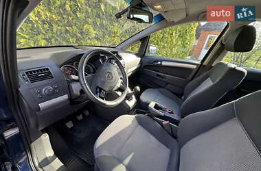 Мінівен Opel Zafira 2011 в 