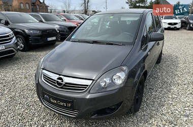 Минивэн Opel Zafira 2011 в 
