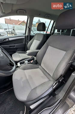 Минивэн Opel Zafira 2011 в 
