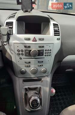 Мінівен Opel Zafira 2010 в 